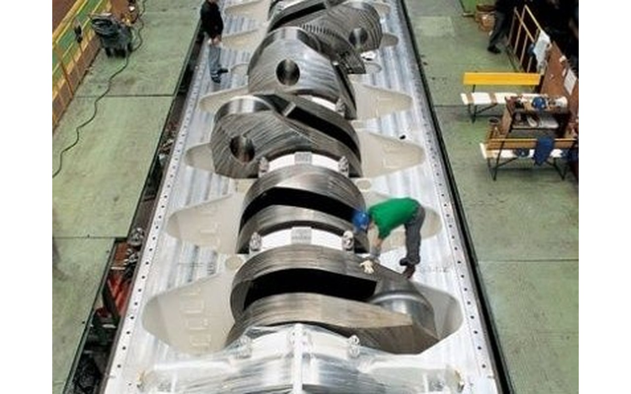Main and auxiliary engine parts